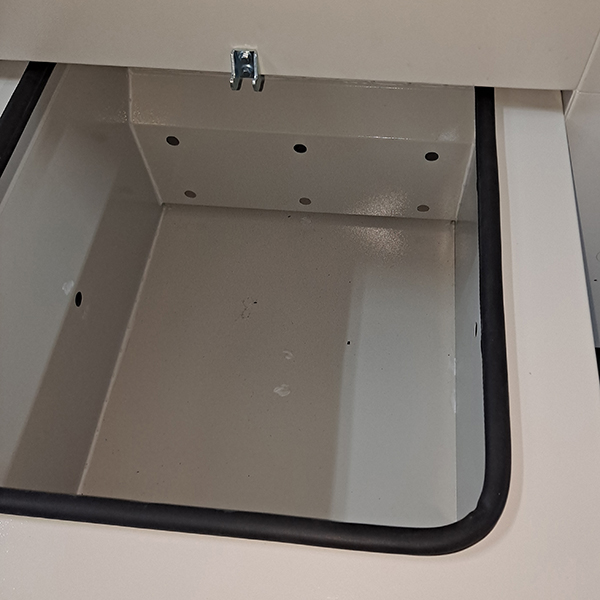 Dust bin with more suction holes