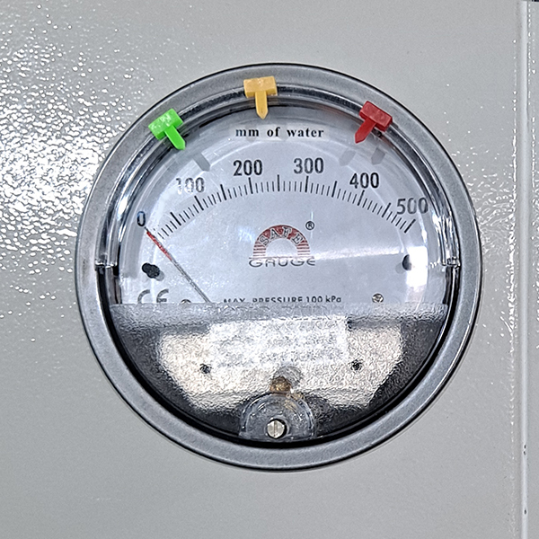 Pressure gauge